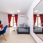 米里亚娜别墅公寓 公寓 特罗吉尔