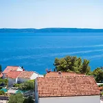 米里亚娜别墅公寓 特罗吉尔