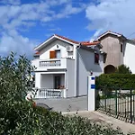 米里亚娜别墅公寓 公寓 *