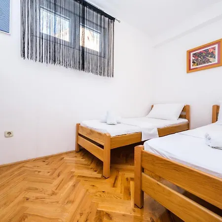 Mirjana * טרוגיר