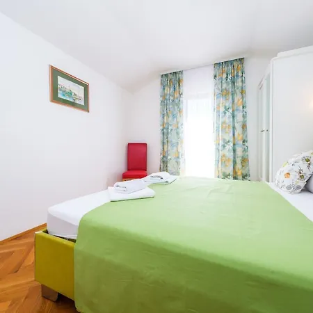 Apartment Mirjana *